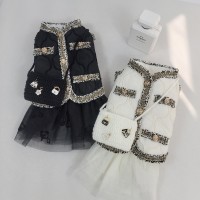 로즈골드조끼, 강아지겨울, 강아지조끼, 강아지산책룩, 강아지겨울신상